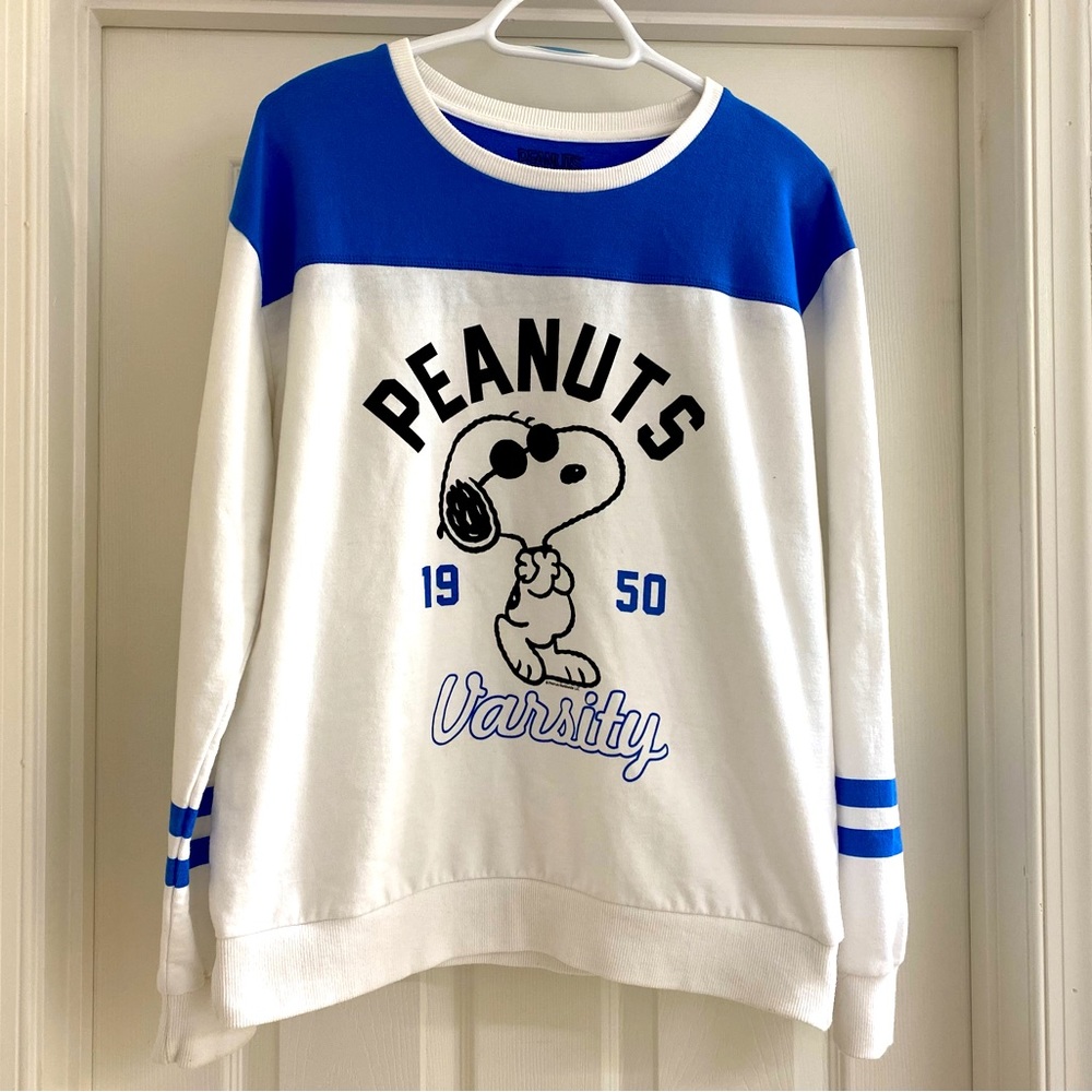 Like New White and Blue Peanuts Long Sleeve Sweatshirt- Snoopy size L